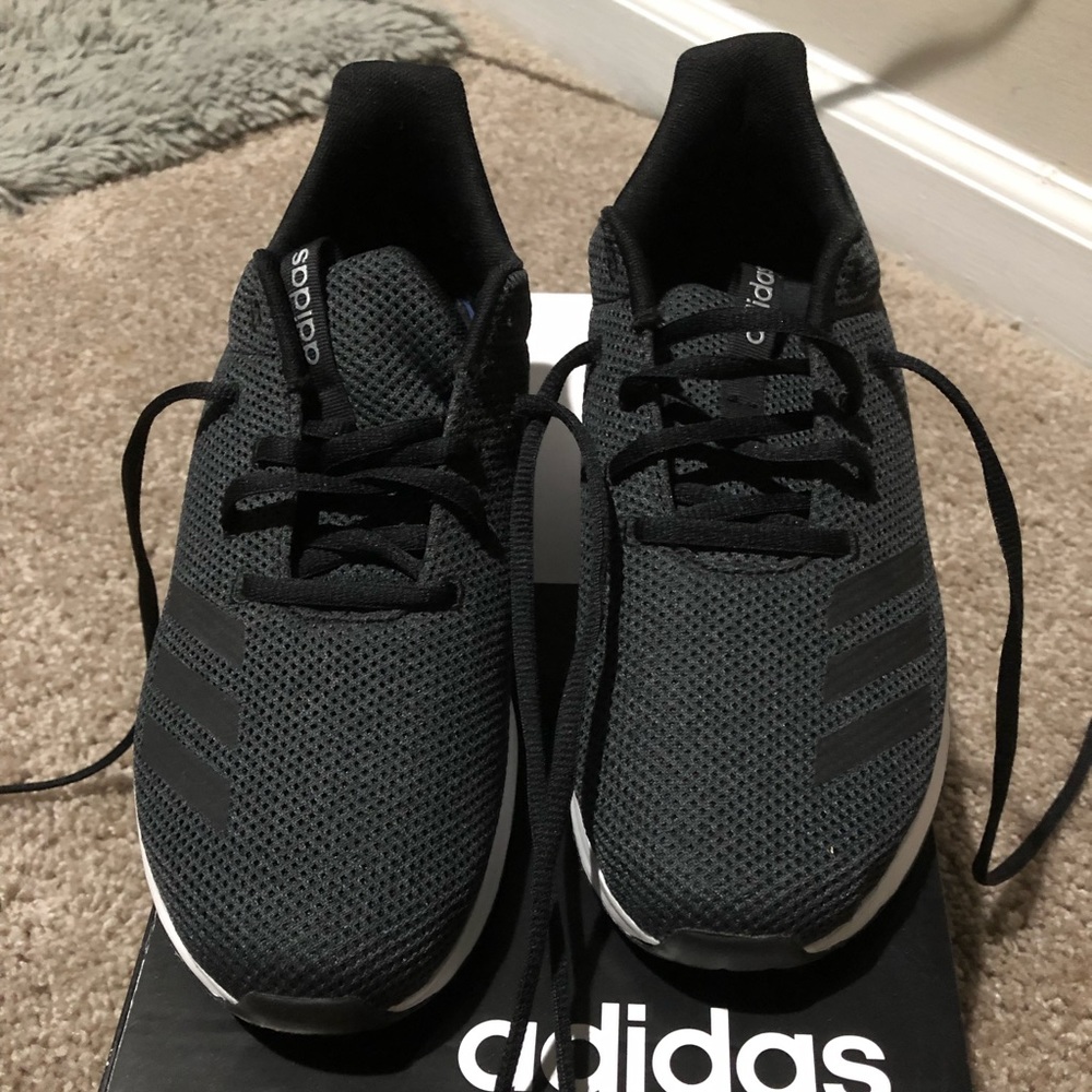 Women’s Adidas size 8
